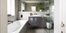 Grey and White en-suite bathroom